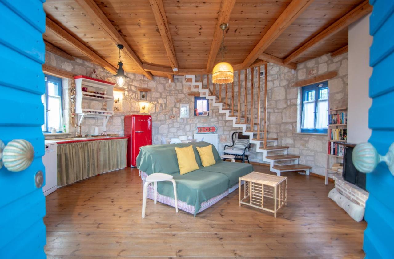 Valory'S Houses - The Tower Vasilikos  Bagian luar foto
